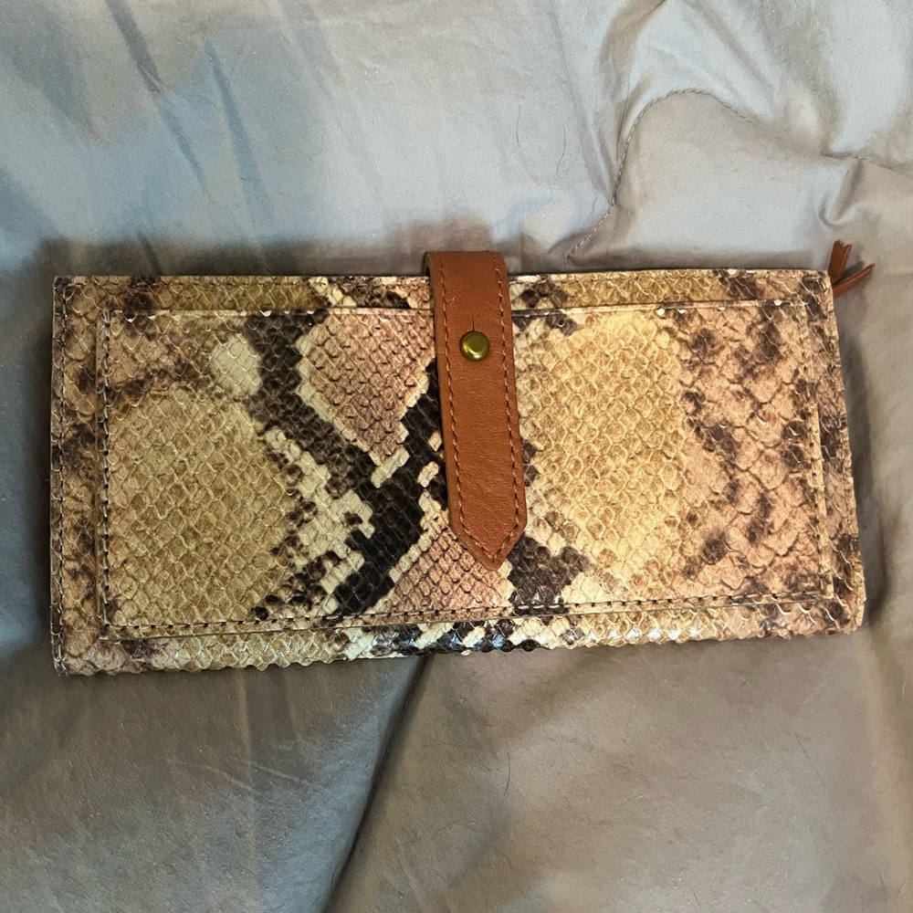 Beautiful leather snakeskin Madewell wallet
